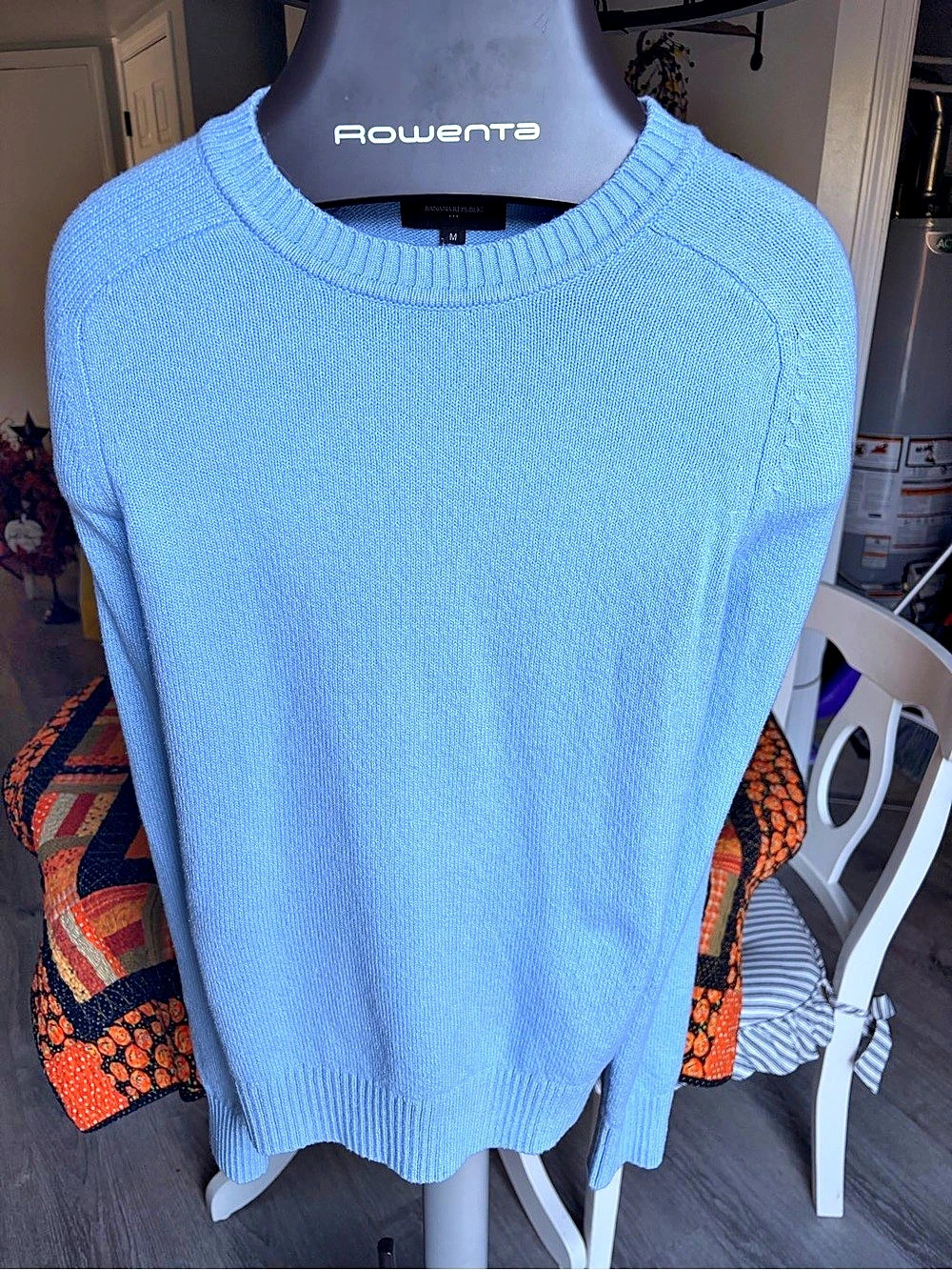 Banana Republic Blue Crewneck Sweater Size Medium Like New